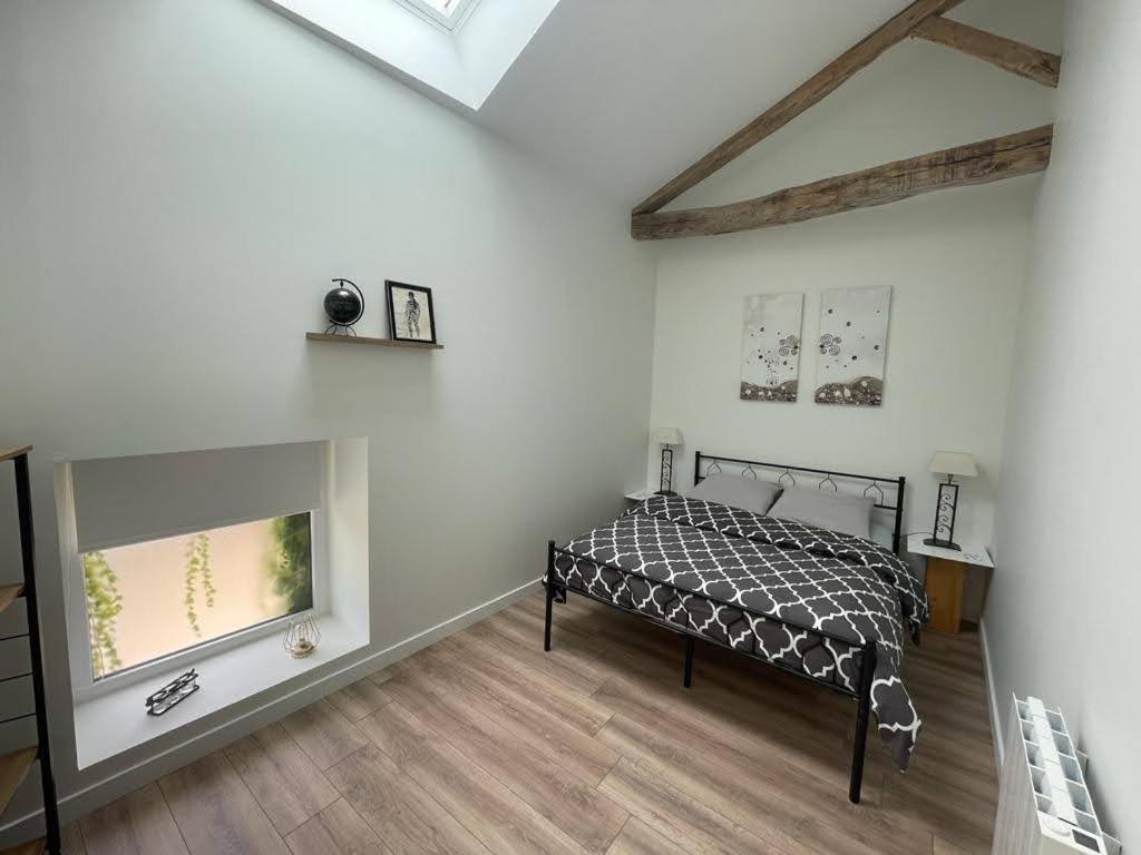 Gite De Charme - 3 Chambres, 5 Lits - De 4 A 7 Personnes Avanton Eksteriør bilde